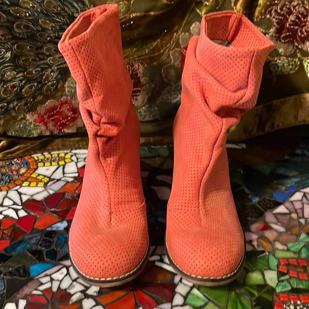 Women’s Pull On Boots